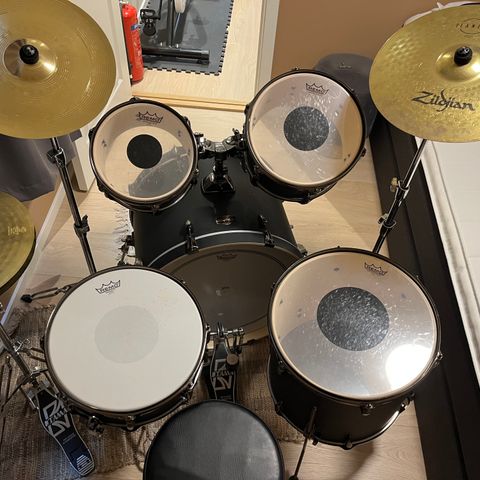 Tama Imperialstar kit Blacked out black