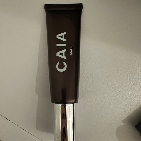 Caia bronzer