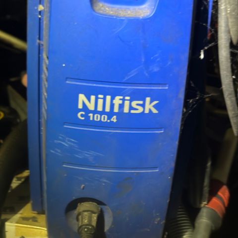 Nilfisk C100.4 selges