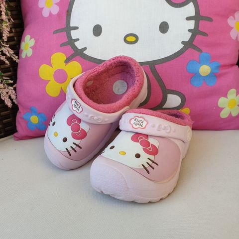 Hello Kitty crocs ca str24