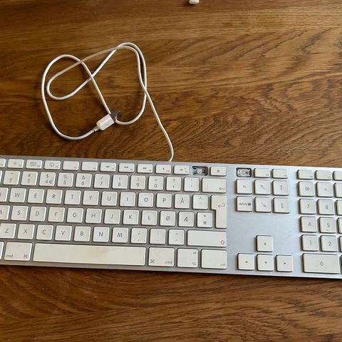 Apple keyboard (2 taster mangler belegg)