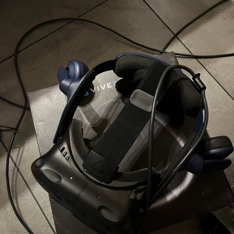 HTC Vive Pro 2 VR-Headset