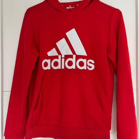 Adidas hettegenser