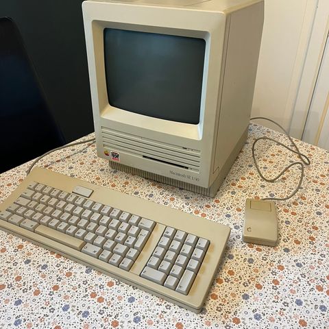 Apple Macintosh SE M5011