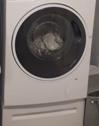 Kombinert vask- og tørkemaskin