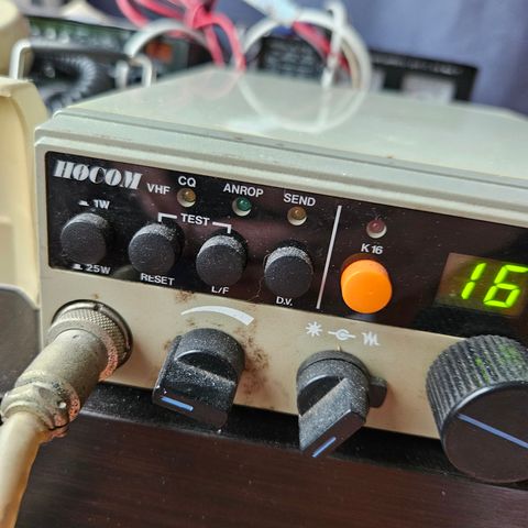 VHF-Radio til salgs