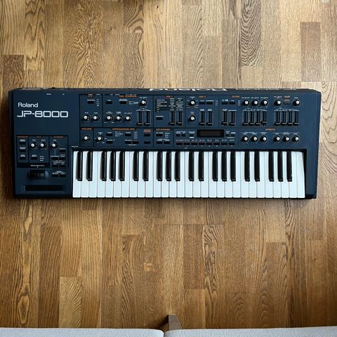 Roland JP-8000