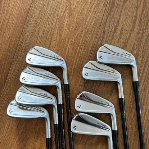 Taylormade P790 4-PW