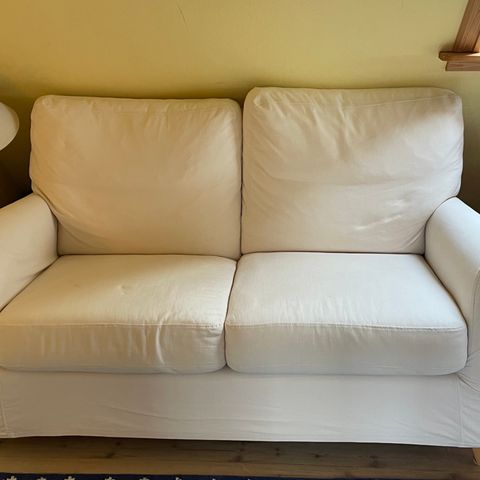 2-seter Ikea sofa til salgs