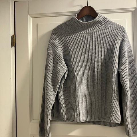 Marc O´Polo genser, str M, 140 kr