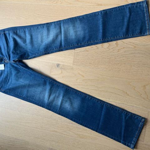 Klær / Nordheim / H&M / Massimo Duti / dongeribukse / lue mm~