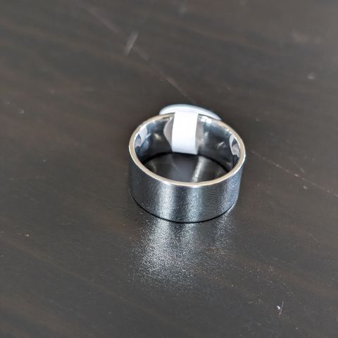 Fin og enkel 10mm bred Titanium ring