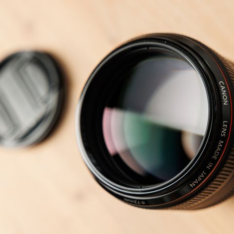 Canon EF 85mm f/1.2 L USM