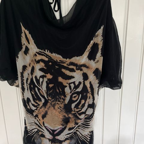 Dyreprint bluse / topp i 100%silke.