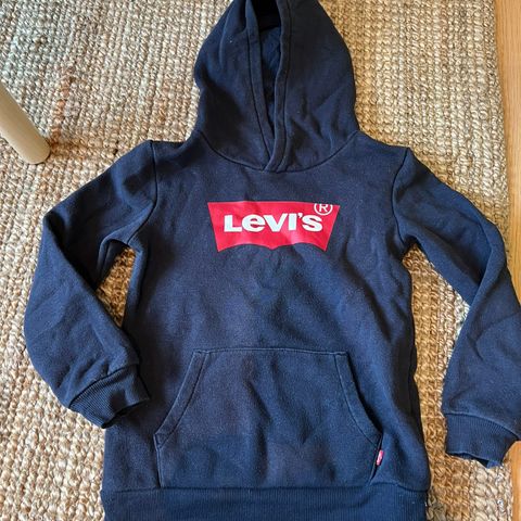 Gensere fra str 110, Levis, Hummel og HM