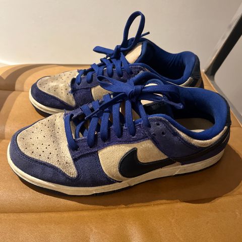 Nike dunk Low Blue Suede i størrelse (40)