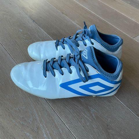 Umbro fotballsko str 36,5