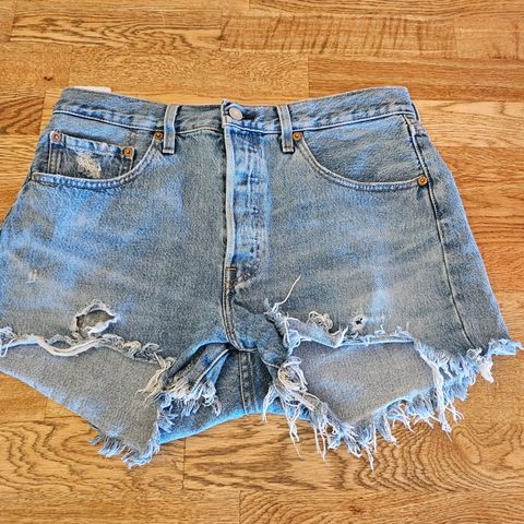 Levis 501 shorts str 30