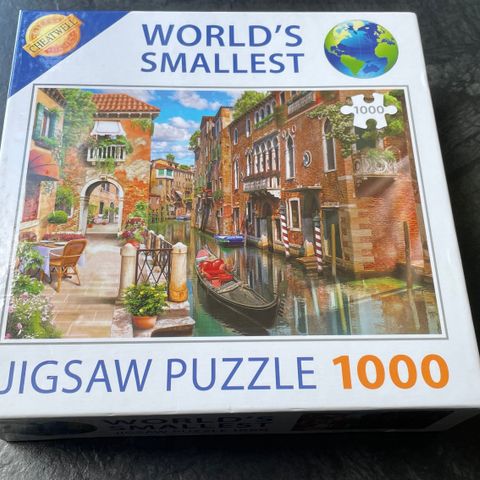 Worlds Smallest Jigsaw Puzzle || 1000 Brikker