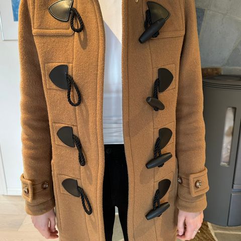 Burberry duffelcoat str uk 6 selges. Lite brukt.