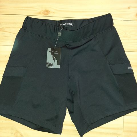 Shorts str 40