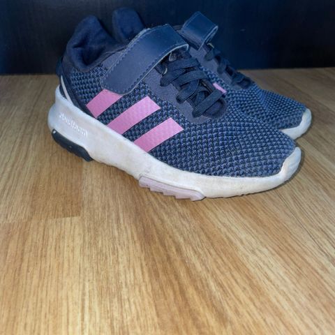 Adidas joggesko