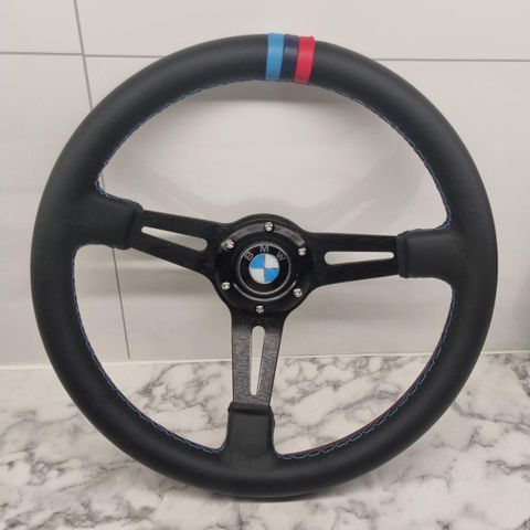 Bmw M-Sport deepdish skinn ratt 350mm