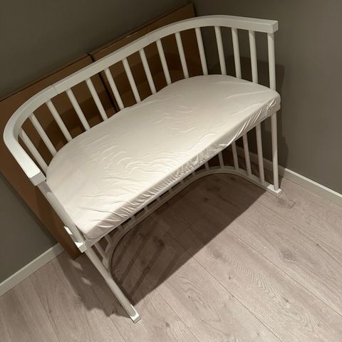 Bedside crib