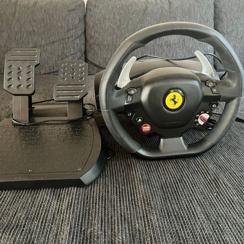 Thrustmaster T80: Ferrari 488 GTB edition