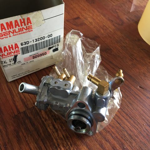 Yamaha Autolube pumpe selges 400kr.