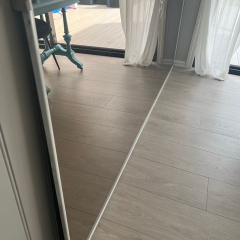 Speildør fra gulv til tak