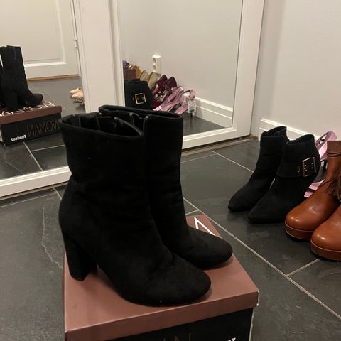 svarte boots