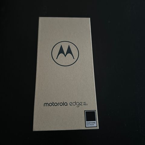 Helt ny, mobiltelefon  Motorola. 256 GB,UÅPNET ESKE