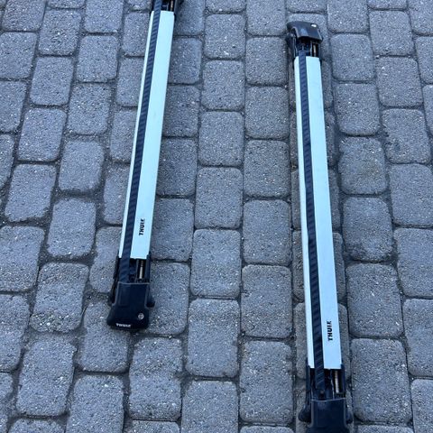 Thule Wingbar takstativ - RESERVERT TIL 10/8