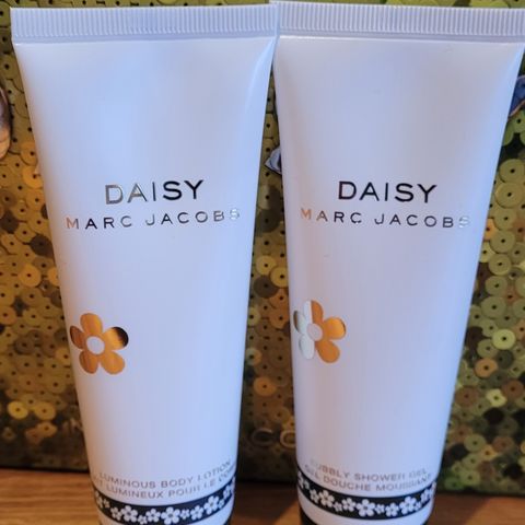 Marc Jacobs Daisy body lotion og shower gel
