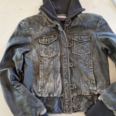 Tykk Distressed skinnjakke / bikerjakke, str 38