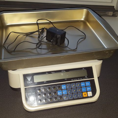 DIGI DS-781  PRISUTREGNENDE VEKT "PRICE COMPUTING SCALE"