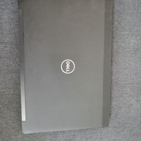 Kraftig Dell Latitude 7390