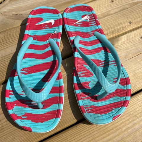 Nike Flip flops