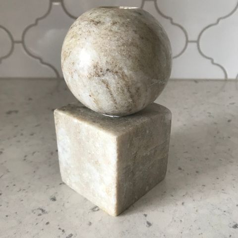 Marble candlestick (Square Base and Spherical Top)