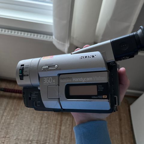 Sony Hi8 360x Handycam