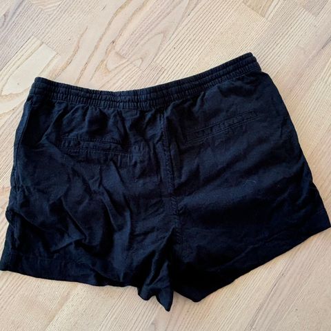 Linshorts fra H&M