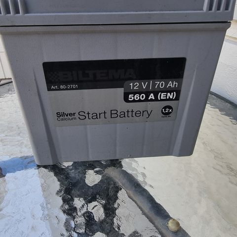 Bilbatteri / Startbatteri 70ah / 560 A selges