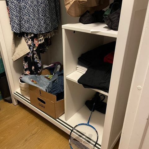 Hemnes Garderobe fra IKEA