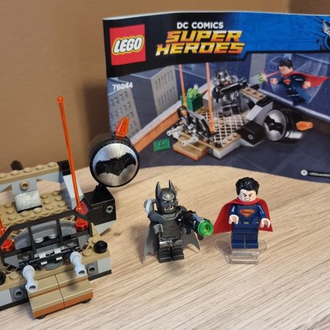 Lego DC Super Heroes 76044