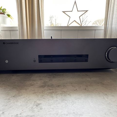 Hifi forsterker: Cambridge CXA 81