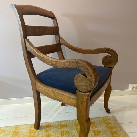 Antikk stol i veldig god stand