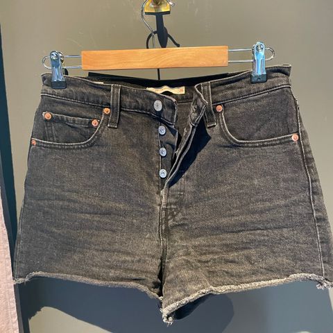 Levi’s shorts