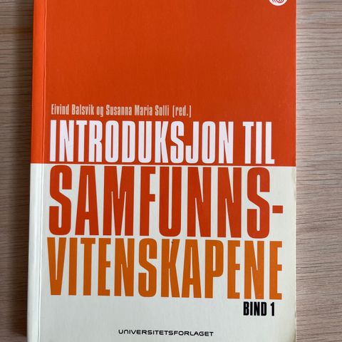 Introduksjon til samfunnsvitenskapene bind 1