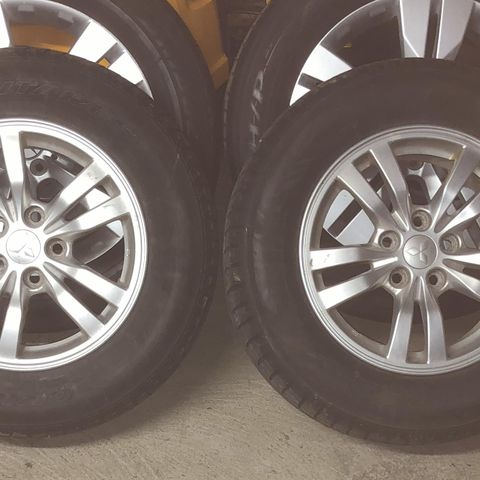 Mitsubishi Outlander Hjulsett Vinter 215/70R16